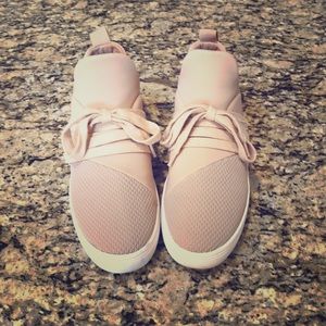 Steve Madden lancer sneaker